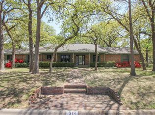 313 Pennsylvania Dr, Denton, TX 76205