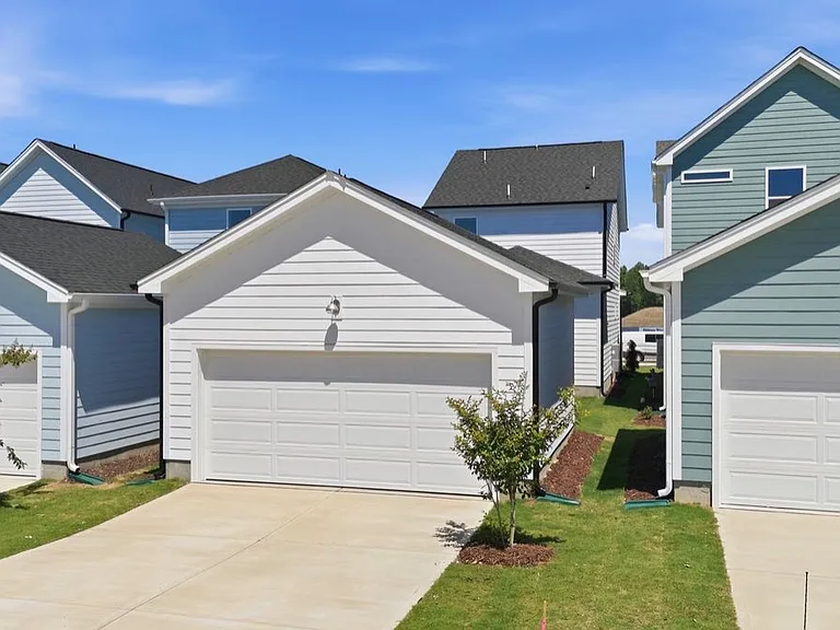detached garage