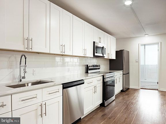 2nd image of 3900 Ford Rd APT 20