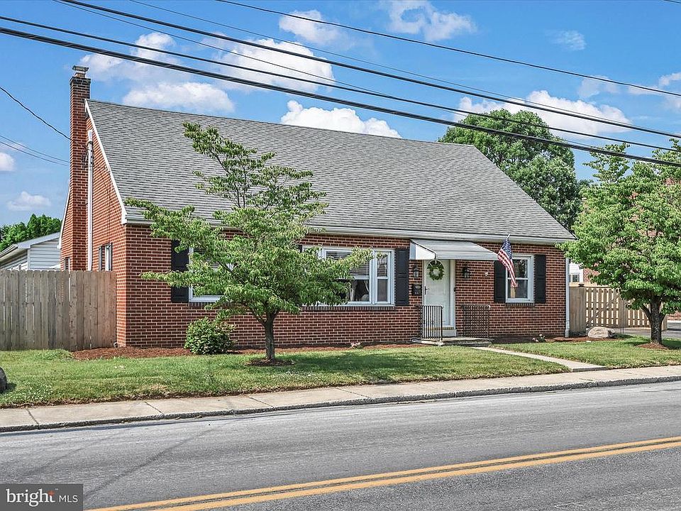 1st image of 228 Miller St