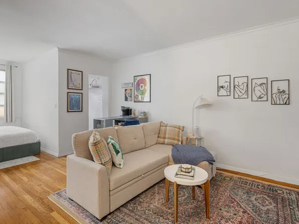 242 East 38th Street image 1 of 6