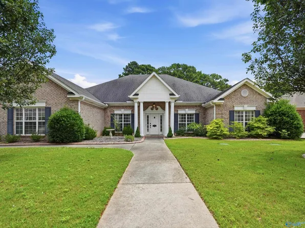 109 Crystal Springs Dr, Madison, AL 35757
