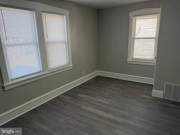 244 Mansion Ave — Photo 46