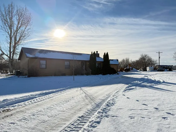 4934 140th Ave NW, Williston, ND 58801