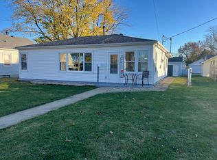 1206 E Jefferson St, Clinton, IL 61727