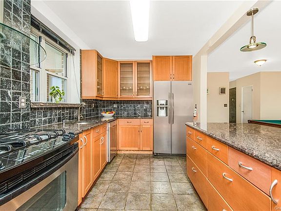 4th image of 2601 Henry Hudson Pkwy W APT 4F
