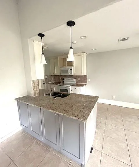 19310 Leafwood Ln — Photo 7