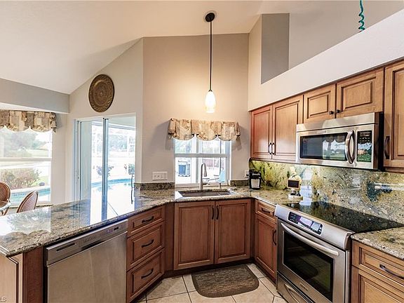 5th image of 50 Big Pine Ln