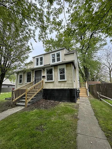 56A W Glenwood St Photo 1