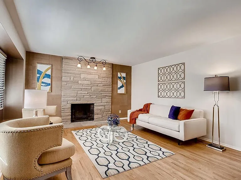 2493 Braun Ct — Photo 3