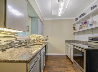 711 Redway Ln, Houston, TX 77062