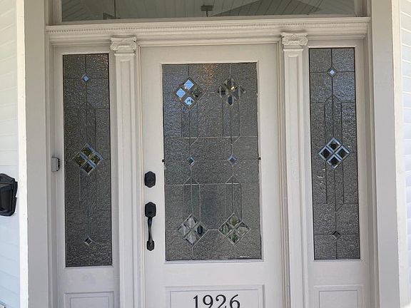 4th image of 1926 Clarion Ave