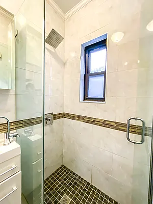 Rented by Voro New York | media 48