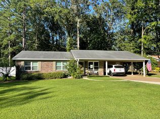 1901 Hackberry Ln, Demopolis, AL 36732