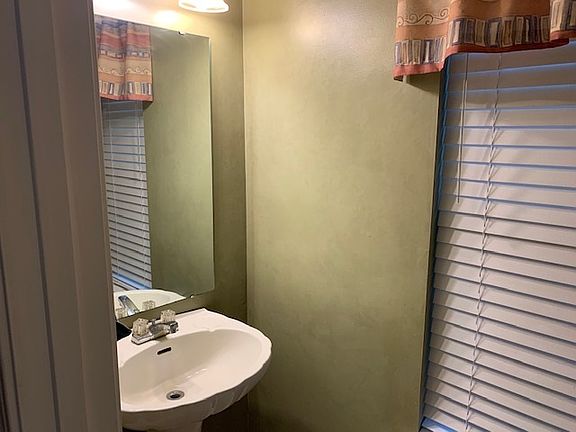 3rd image of 223 W Myles Ln