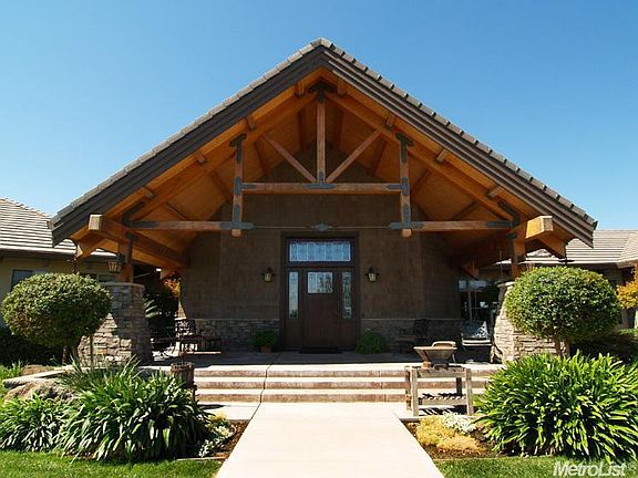 3rd image of 10701 Amerine Ln