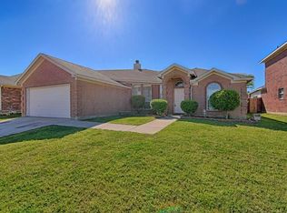 1704 Powder Horn Ln, Arlington, TX 76018