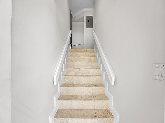 3rd image of 704 Freedom Court
