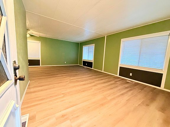 5th image of 720 E Worth Ave. #187