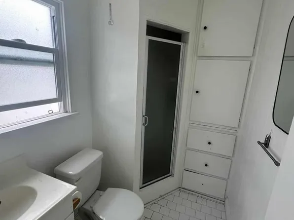 El Porto Building, 312 Rosecrans Ave #3619, Manhattan Beach, CA 90266