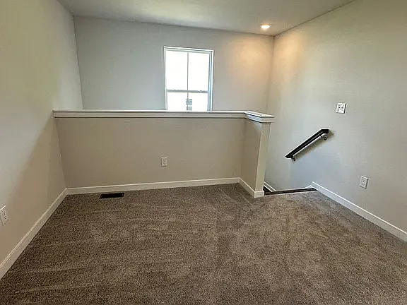 854 Pecan Rd — Photo 2