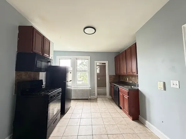 96 Seaview Avenue image 1 of 5