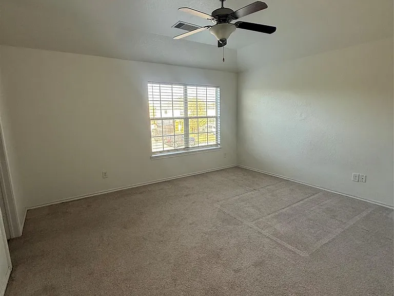 4330 Sprangletop Ave — Photo 9