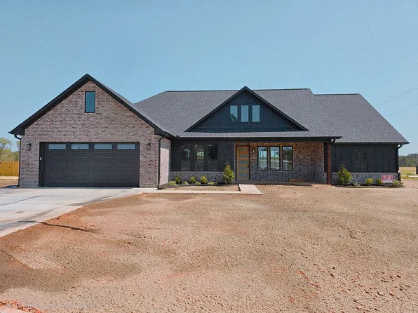 81 Ranch Rd, Texarkana, TX 75501