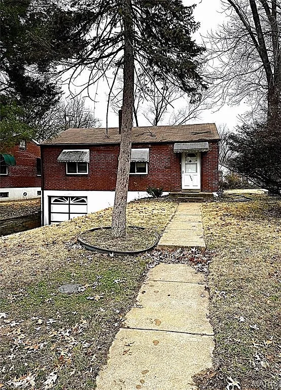 1940 Park Ln photo 1