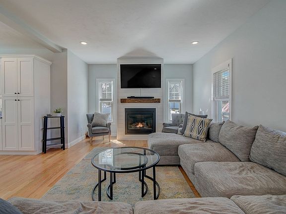 5th image of 5 Sequoia Dr