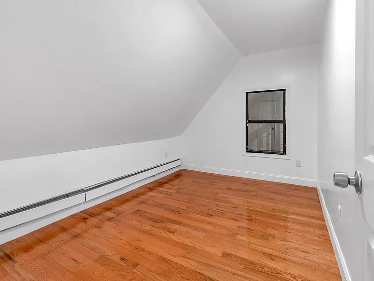 25 Oak St #BS — Photo 4