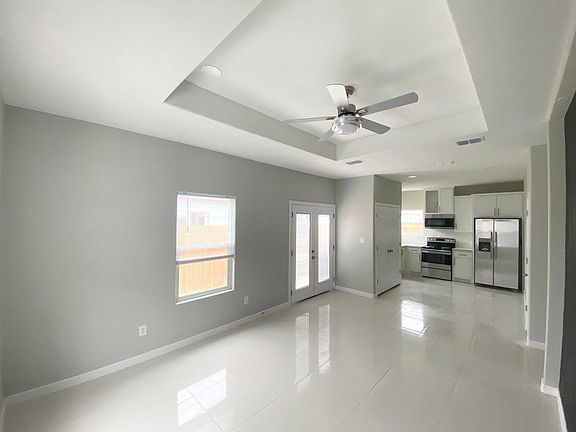 3rd image of 308 Saint Helena Ave #B