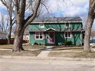 114 N Wakely St, Whitewater, WI 53190