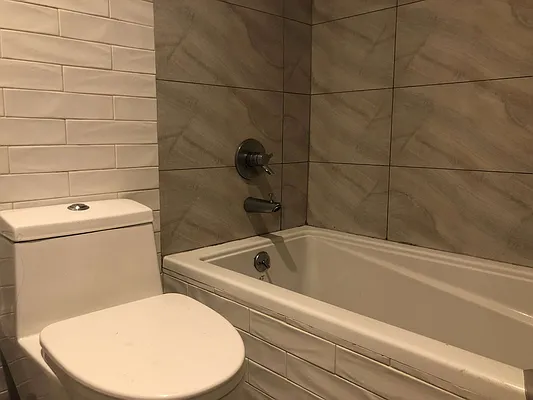 Rented by Premier Metro Realty Corp | media 18