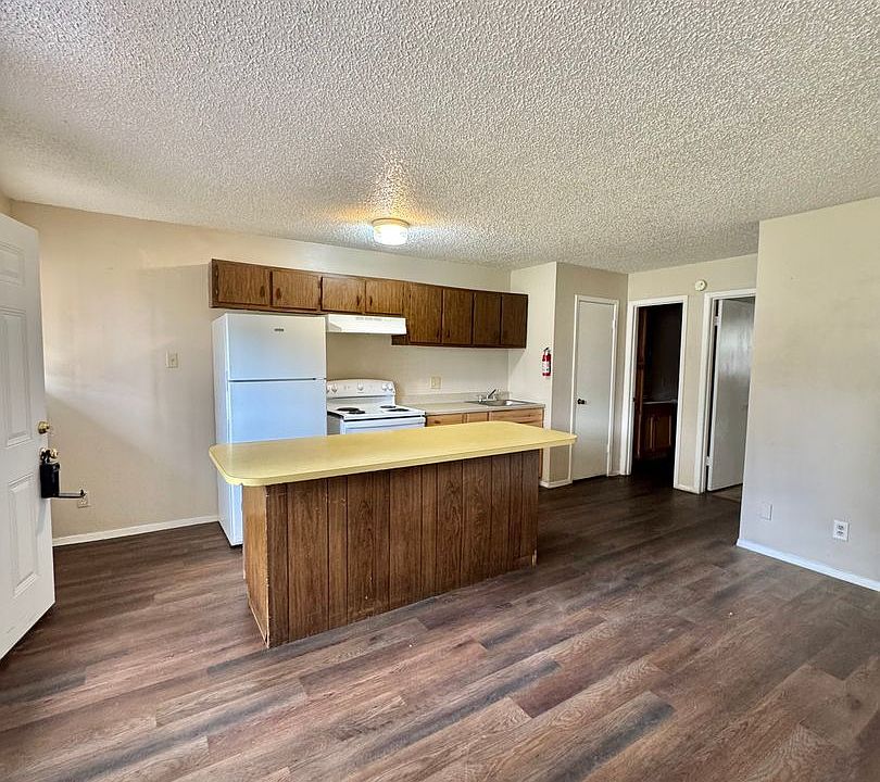 2nd image of 332 Preusser St APT 5