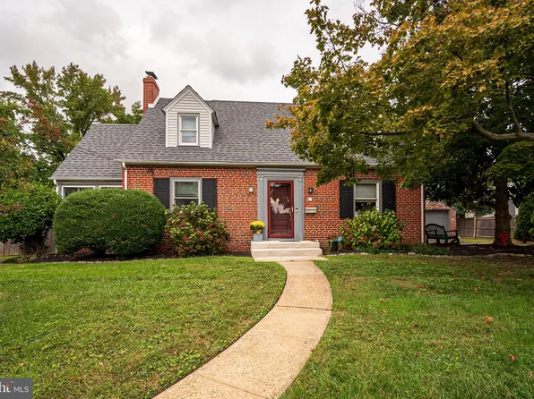 3 Brookside Pl, Wilmington, DE 19809