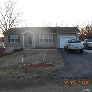 1331 Country Air Dr, Saint Clair, MO, 63077