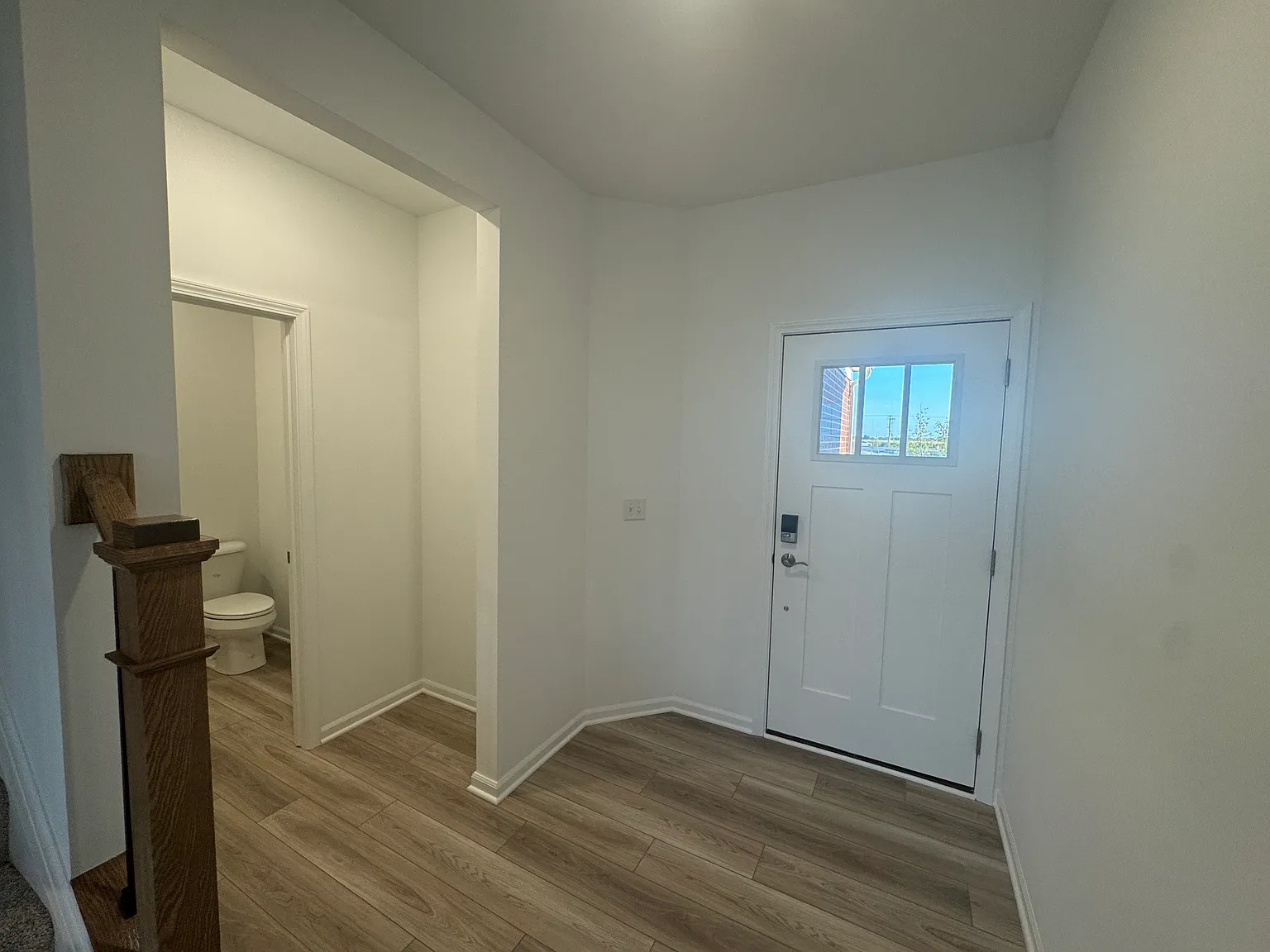 3 bed, 2.5 bath, 1767 sqft, $3,200 — Photo 4