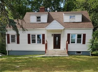 21 Spackenkill Rd, Poughkeepsie, NY 12603