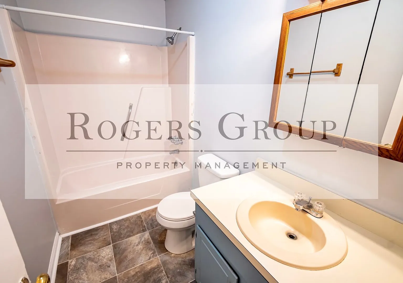 2 bed, 1.0 bath, 784 sqft, $795 — Photo 4