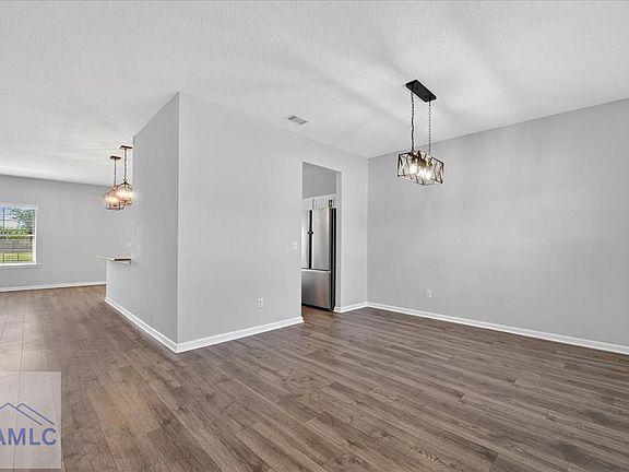 5th image of 145 Boykin Way NE