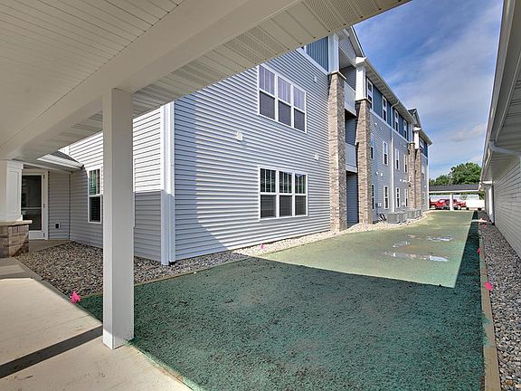 3rd image of 6176 Blendon Dr APT 103