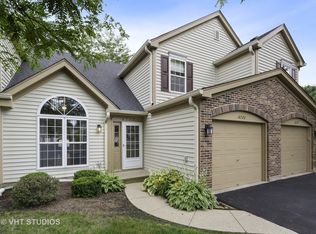 6723 Nantucket Ct, Gurnee, IL 60031