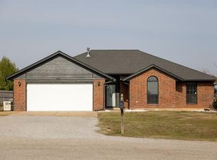 1922 Rolling Ct NW, Piedmont, OK 73078