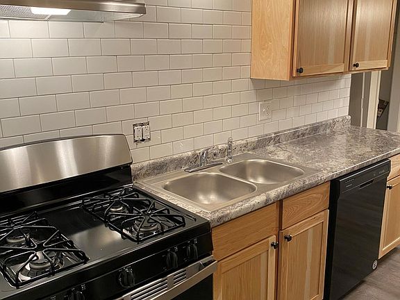 3rd image of 1726-28 Sunny Creek St SE