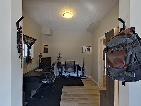 4th image of 9328 106a Ave NW
