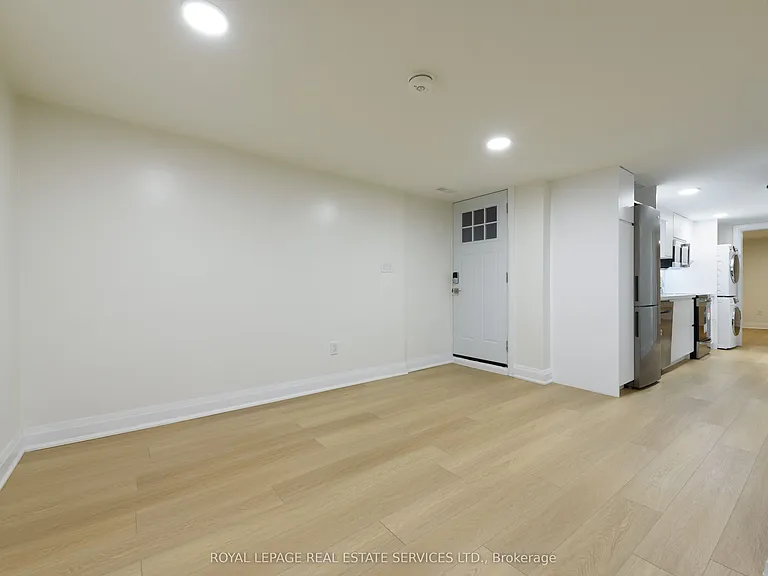 81 Major St #LOWER — Photo 6