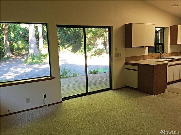 2nd image of 37164 Madrona Blvd NE