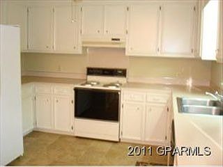 5th image of 2299 Woodridge Dr