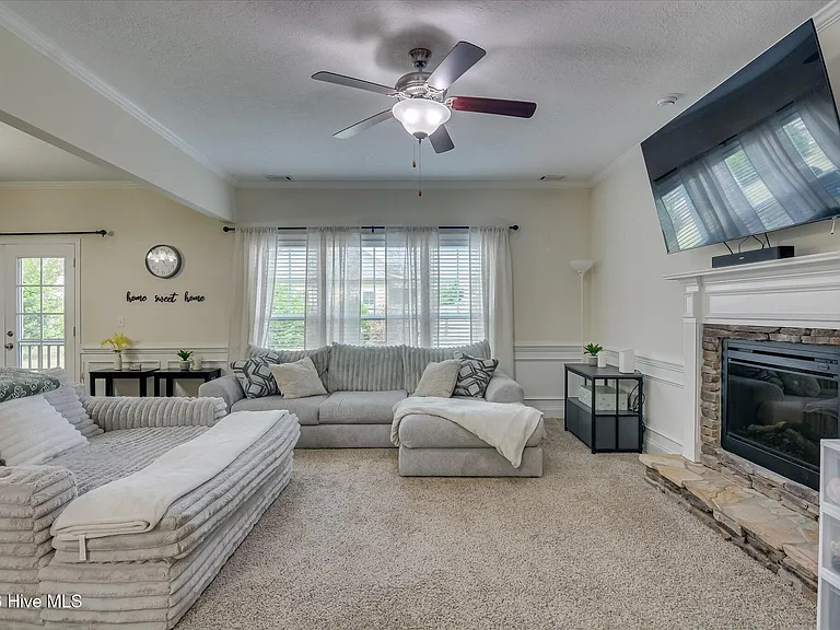 2507 Kari Ln #A — Photo 7